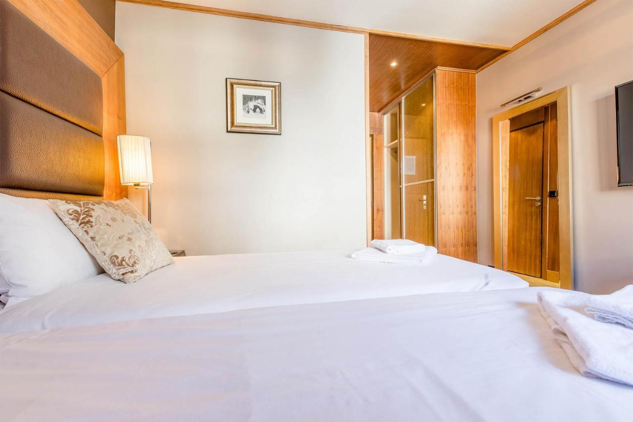 Madame Vacances Hotel Ibiza Les Deux Alpes Eksteriør billede